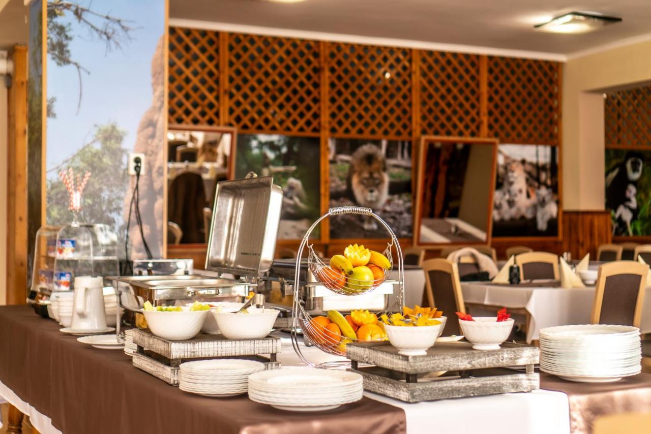Hotel Dzsungel Nyiregyhaza Luaran gambar