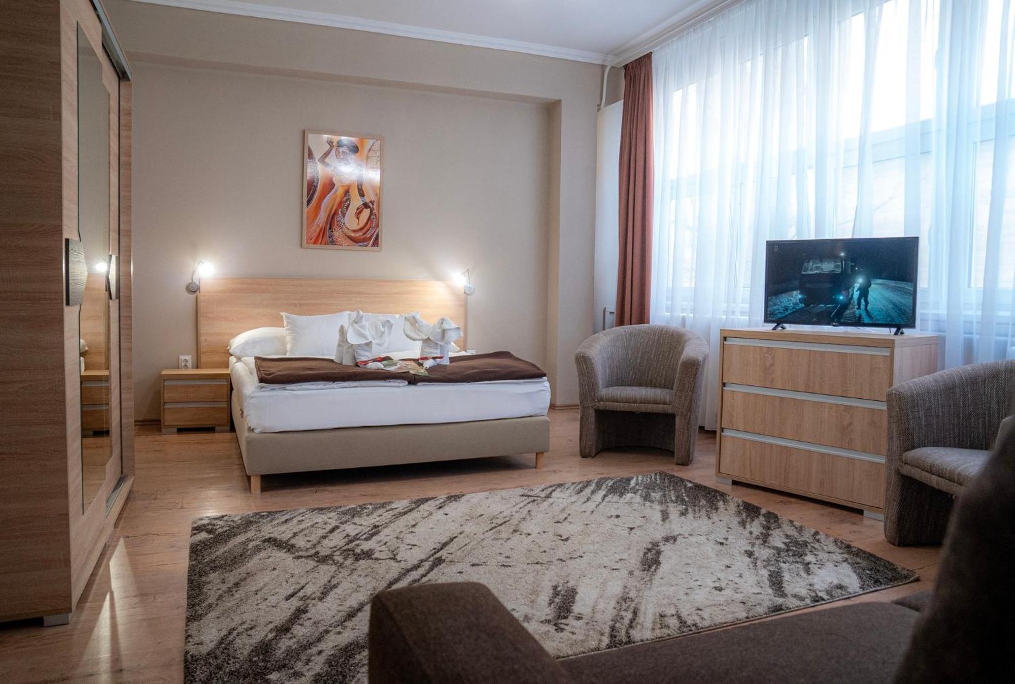 Hotel Dzsungel Nyiregyhaza Luaran gambar